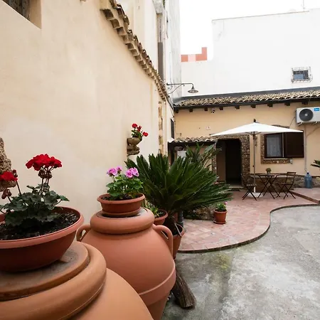 Nyaraló Casa Alessandra Augusta